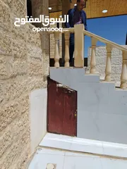  18 شقة أرضية للبيع في ابو نصير 240م مع مدخل مستقل وكراجين وتشطيبات فاخرة وفرش جديد بسعر مميز و اطلالة