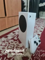  2 Xbox series s بحالة ممتازة للبيع