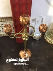  1 شمعدان نحاس بحالة ممتازة