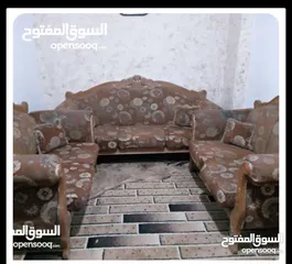  4 طقم كنب مكون من سبع مقاعد زان حالت الخشب ممتازة  الاسفنج جيد