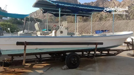  1 قارب للبيع   Boat for Sale