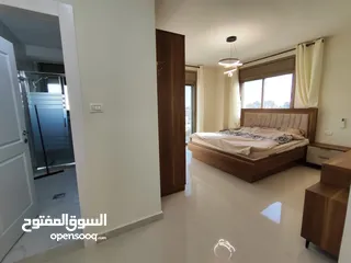  3 شقة للإيجار – عين منجد  طابق خامس بإطلالة مميزة قرب مطعم تغميسة