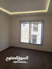  12 شقة مميزة طابق أول 205م في أجمل مناطق قرية النخيل / ref 5040