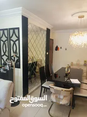  4 متخصصون في جميع أعمال السيكوريت والشوربوكس والزجاج والمرايا