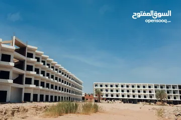  1 استديو بمقدم 258000 في الغردقه الممشا السياحي ع البحر