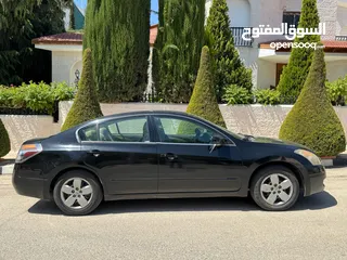  4 نيسان التيما بحالة ممتازة جدا بنزين