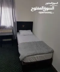 2 استديوهات للايجار الشهري بتشطيبات حديثه بشارع الجامعه