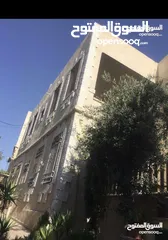  1 منزل مستقل للبيع في شارع الوينك مكون من اربع شقق بسعر مغري جدااا