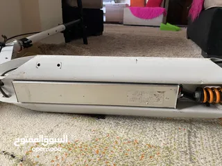  3 سكوتر كهربائي مستعمل حاله وكاله للبيع ب سعر 100