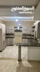  1 الكرسي ـ شقه فارغه مجددة للايجار ـ موقع مميز جدا ـ 180 متر ـ باجره 5500 دينار
