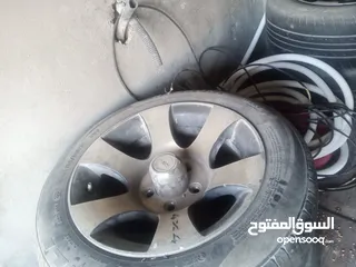  4 جنط بحالة جيدة