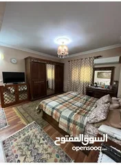  3 للبيع بالدريسنج والمطبخ شقة 220 متر لقطة في النرجس عمارات بجوار مسجد المصطفي ومدارس MSA