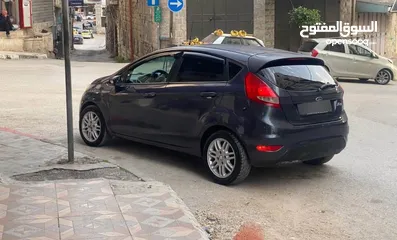  3 فورد فييستا
