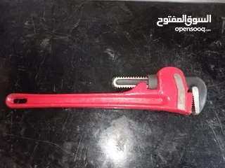 10 صاروخ بوش اصلي جديد غير مستعمل 9 انش  حبل كتان جديد 40 متر و مفتاح انجليزي 18 انش جديد للبيع