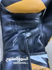  3 قفازات بوكسينغ