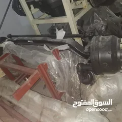  3 للبيع مستودع السيارات وقطع الغيار