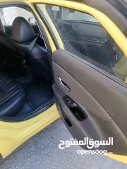  4 تكسي الزرقاء للبيع