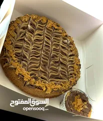  9 كيكة الكوكيز المحشية بحشوة الشوكلاتة بحجم 22سم تكفي ل6-8 اشخاص
