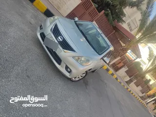  2 نيسان صني موديل 2012 نظيفة جدا وخصوصي اصلي للبيع بسعر مغري جدا
