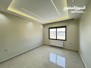  8 شقة مميزة للبيع طابق اول 185 م طريق المطار خلف المدارس العالمية  منطقة الحويطي
