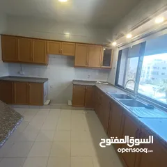  17 ضاحيه الرشيد- شقه فارغه بمساحه واسعه للايجار ـ 220 متر  ـ مكيفات ـ خزائن حائط