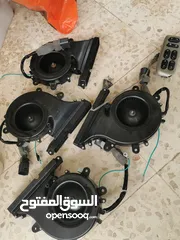  14 قطع فورد سكيب 2006 هايبرد من الحرة البيع كامل القطع