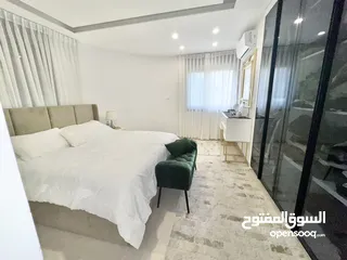  3 دوبلكس مع حديقة ومدخل خاص