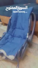  8 لوازم اطفال استعمال خفيف للبيع  والله يبارك لصاحب النصيب