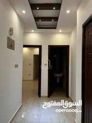  5 شقة مميزة في موقع مميز طابق ثاني 160م في أرقى مناطق أم أذينة بسعر مميز / ref 9301