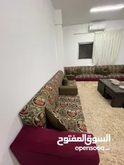  2 مجلس خليجي للبيع بسعر 250 دينار