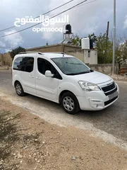  1 بارتنر 2018 دهان شركة 5 ركاب جير عادي ماتور 1600 ديزل