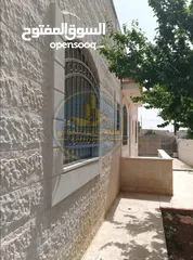  1 رقم الاعلان (5303) فيلا مستقلة للبيع في ابو نصير قرب الاكاديمية البحرية بسعر مميز