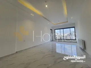  9 شقة اخير مع روف دوبلكس للبيع في حي الصحابة بمساحة بناء اجمالية 215م