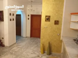  1 منزل للبيع السراج ( حرف تي يسار اول شارع يمين شارع المقطرن شارع اللي مصكر نهايته )