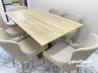  2 طاولة طعام فاخرة  food table