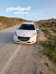  4 بيجو 208 2015