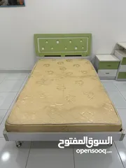  2 للبيع غرفه نوم لشخص واحد