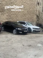  3 سيارة للبيع