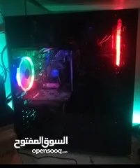  2 Pc gaming وشاشة للبيع