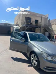  1 مرسيدس E200 للبيع موديل 2013