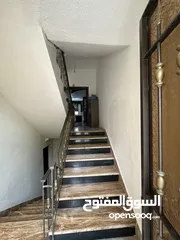  14 فيلا للبيع / بيادر وادي السير / بموقع مميز و إطلاله فاخره على شارعين وقريبه من الخدمات