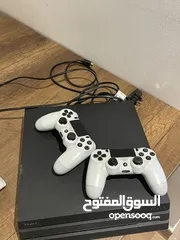  1 للبيع بلايستيشن 4 نظيف