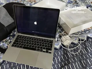  4 Apple MacBook Air M1 2020 13 inch