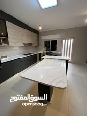  8 شقة طابقية 364م سوبر ديلوكس في أجمل مناطق الكرسي/ ref 1702