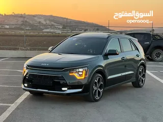  11 كايا نيرو  هايبرد (بنزين+كهرباء ) فل الفل  فتحة سقف  لون مميز اضافات مميزة  2022
