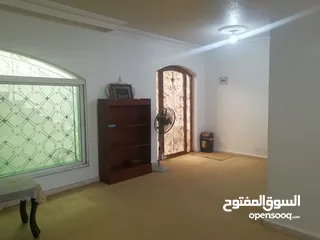  13 منزل مستقل مفروش للايجار للطلاب الخليجيين او العائلات الخليجية فقط
