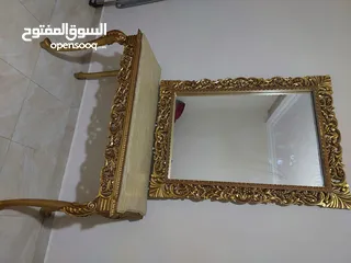  4 مدخل +مرآه وكاله طاوله رخام بسعر مغري جدا