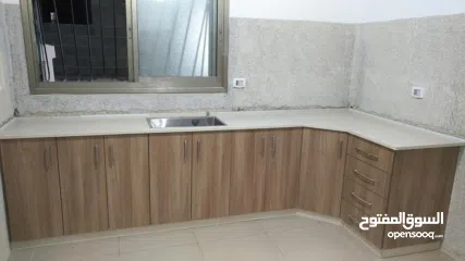  9 شقة مشطبة حديثا للبيع