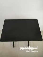  1 طاولة للدراسه
