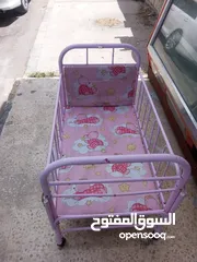  1 تخت اطفال لغاية عمر 4 سنوات